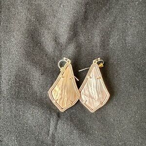 Kendra Scott Gold/brown earrings